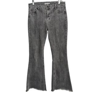 Tractr Gray Flare Jeans Women’s Size 10/30 Raw Hem High Rise Stretch Denim